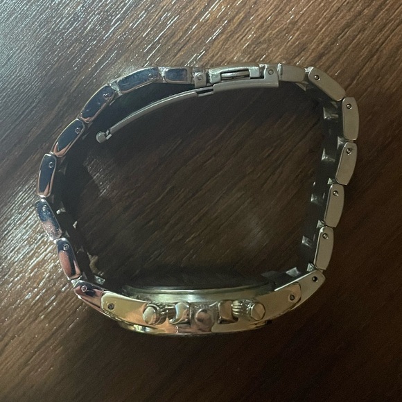 Kim Rogers Women’s Watch in Near-Perfect Condition - Picture 3 of 5